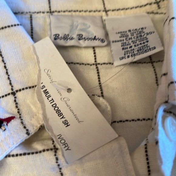 Detailed button down - Picture 5 of 5